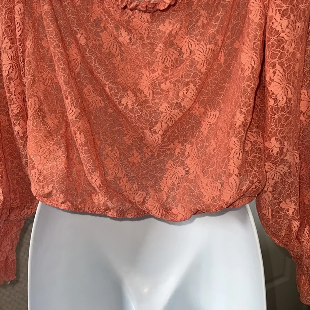 Women's Free People, NWT savannah red, long sleeve lace blouse , size XS